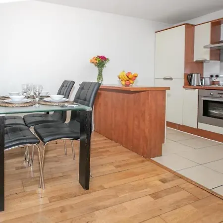 Apartman City Centre Mondern 1 Bed Apt - Sleeps 4 Open Booking Dublin